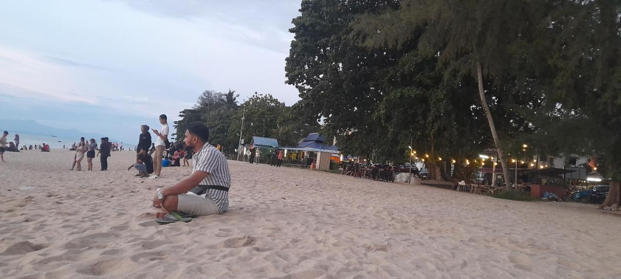 Airbnb @ Batu Ferringhi Beach Exterior foto